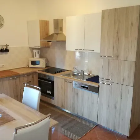 Apartment Vesna Veleniki Exterior photo
