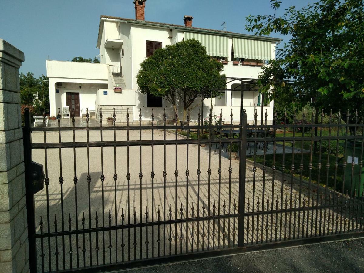 Apartment Vesna *